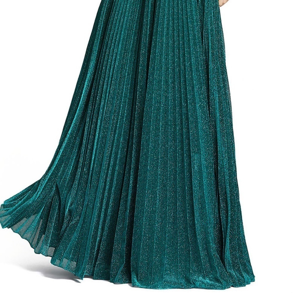 NWT Mac Duggal Green/Teal Embellished Sparkle A-Line Pleated Halter Gown Size 8 - Picture 8 of 11
